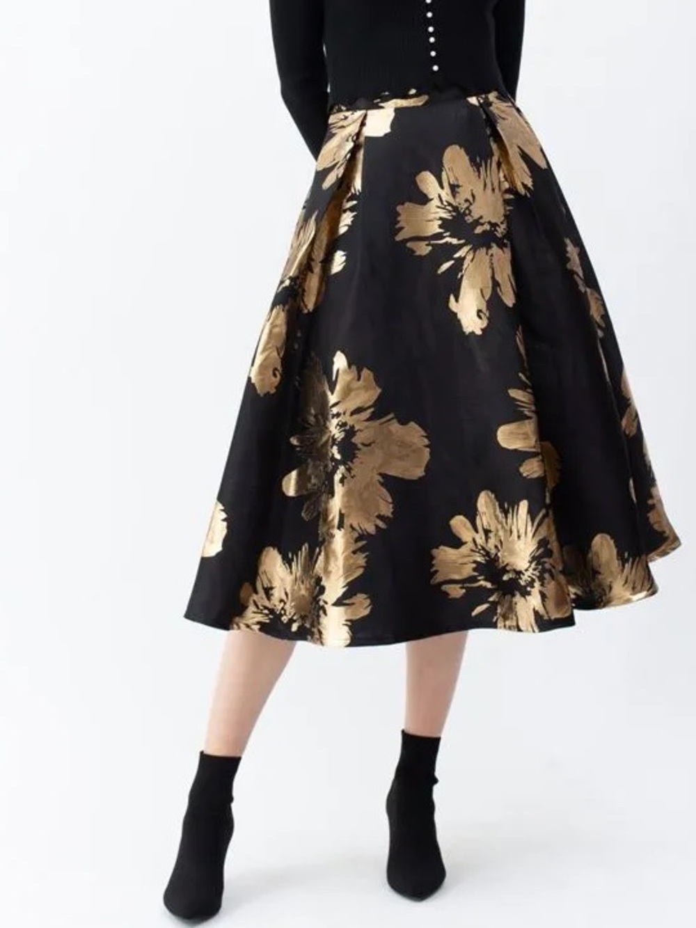 Chicwish Golden Blossom Floral Jacquard A-line Midi Skirt in Black & Gold XS